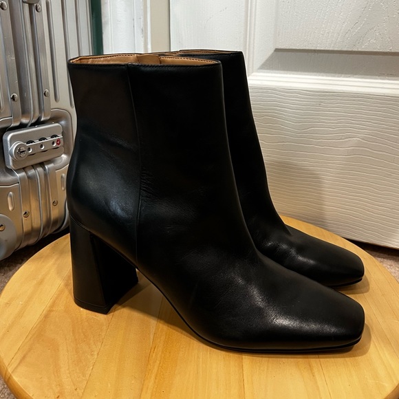 Marc Fisher Ankle Leather Black Booties US 8.5 - Picture 3 of 16